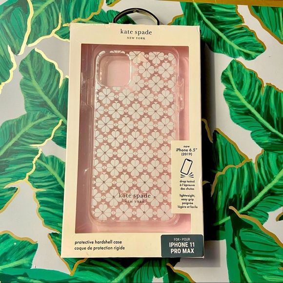 kate spade Accessories - Pretty, Sparkly Gem Flower I phone case 💎✨❤️